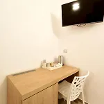 Petrae House 3*