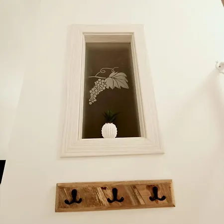 Petrae House 3* 오스투니